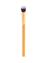 medium full coverage concealer brush